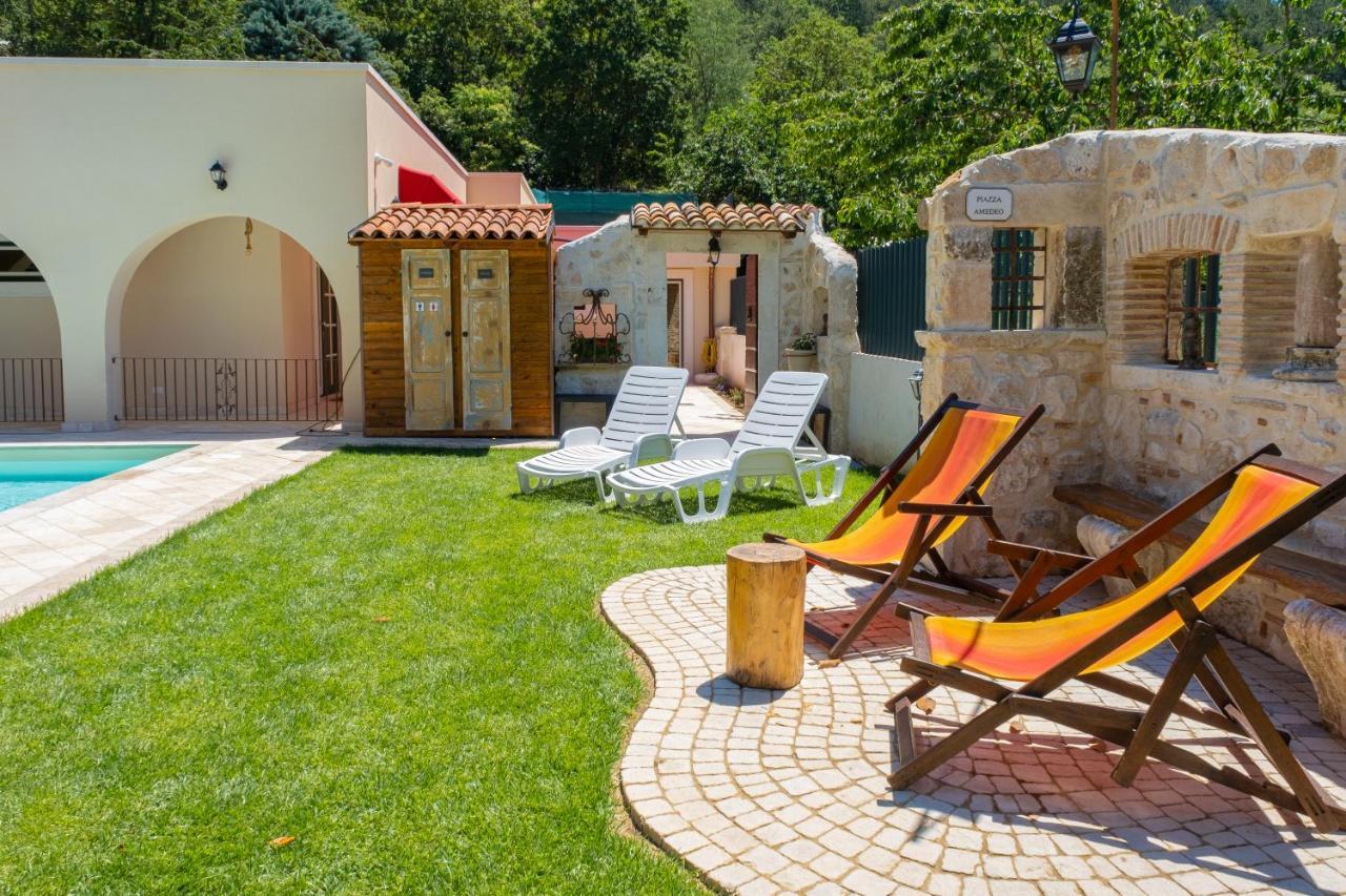 Bed and Breakfast Aria Di Bosco Л'Акуила Экстерьер фото